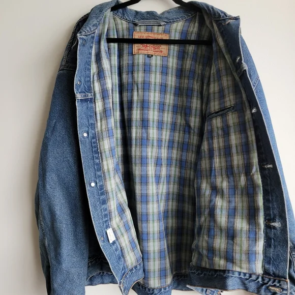LEVIS Vintage Denim Jacket with Plaid Lining - Picture 3 of 12